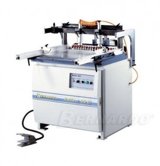 Bernardo 10-1030 Masina de gaurit multiplu, scobit si mortezat pentru lemn Bernardo DB 21