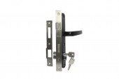Micul Fermier GF-1432 Broasca cu butuc si silduri NEAGRA pentru usa (yala)