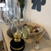 VivaTechnix TR-1002N Lampa cu gaz lampant Vivatechnix Classic TR-1002N, rezervor sticla cu catifea, oglinda metal, Negru